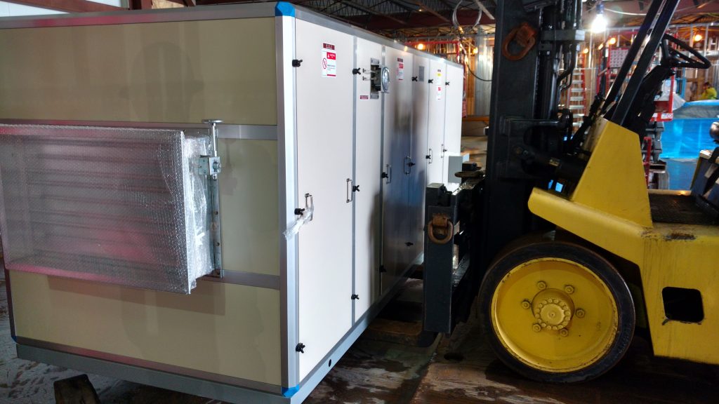 Choosing the Right Heavy Machinery Movers for Your Project